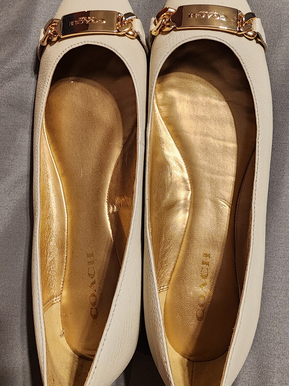 Coach White Leather Ballet Flats with Gold Plaque